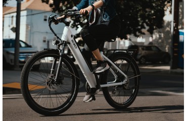 Perché scegliere una bici e-bike elettrica: tutti i pregi e i difetti